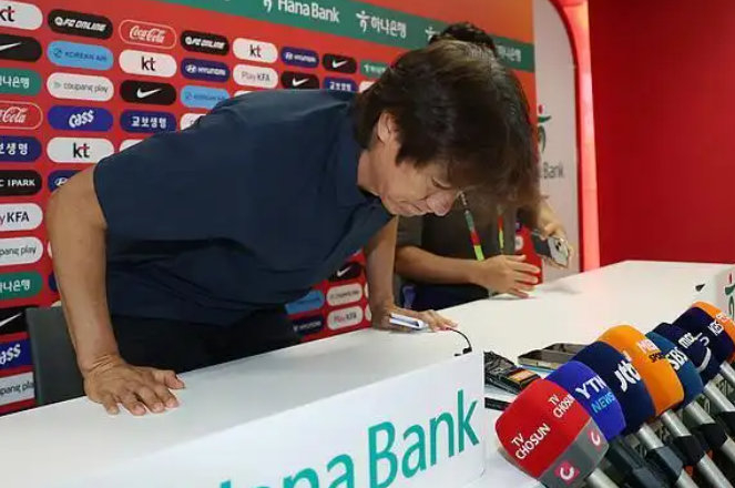 西班牙vs乌拉圭直播回放在线观看