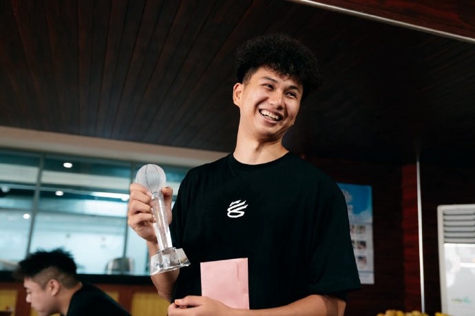 广州龙狮第二届“挎fit人”球迷代表会议收官 俱乐部承诺落实建议
