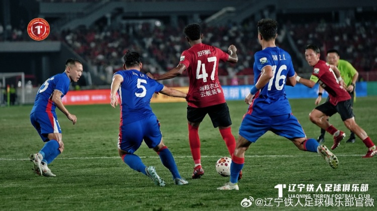 热菲尼奥双响邦本宜裕点射 辽宁铁人楠波湾主场3-1力克上海申花