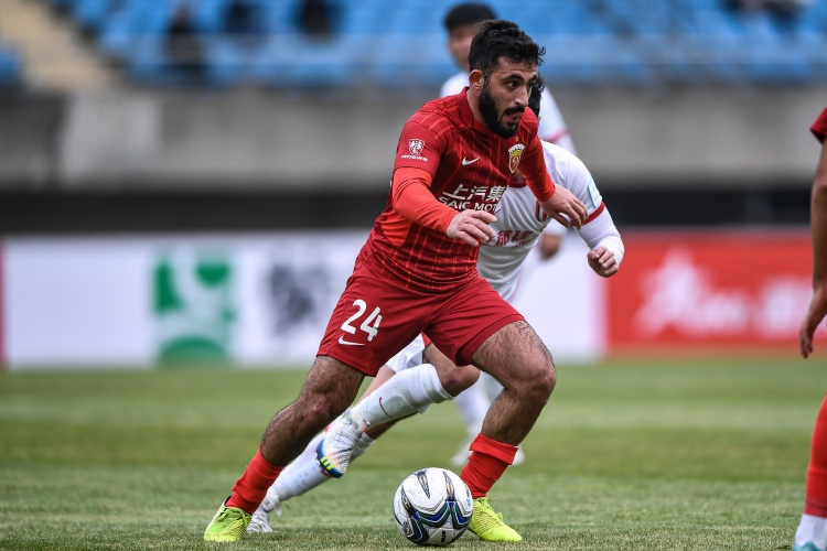 巴尔加斯回归阿根廷联赛在即 与甘拿斯亚门多萨签约18个月