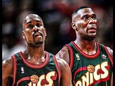 乔丹3014万、鲨鱼1.21亿、科比第13顺位：1996年自由市场重写NBA格局