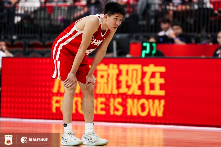 阿尔阿达拉VS阿尔泰免费观看