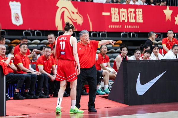 莱瓦迪亚科斯对阵帕纳辛奈科斯哪里看